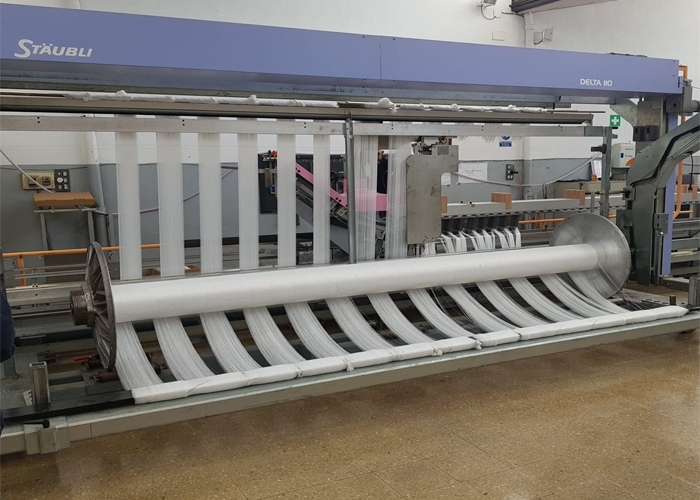 کشش اشتابلی دلتا،عرض 400cm،سال 2004،کد 18492