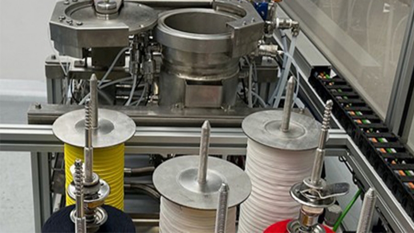 Dyrama 4R: رنگرزی هوشمند بوبین نخ با بچ‌های کوچک